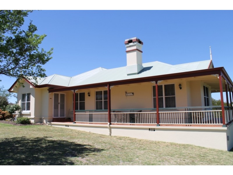 117b Moore Street, Inverell NSW 2360