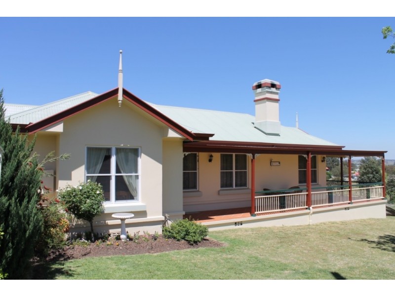 117b Moore Street, Inverell NSW 2360