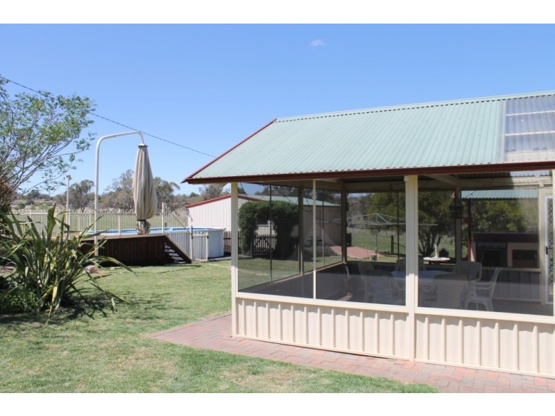 117b Moore Street, Inverell NSW 2360