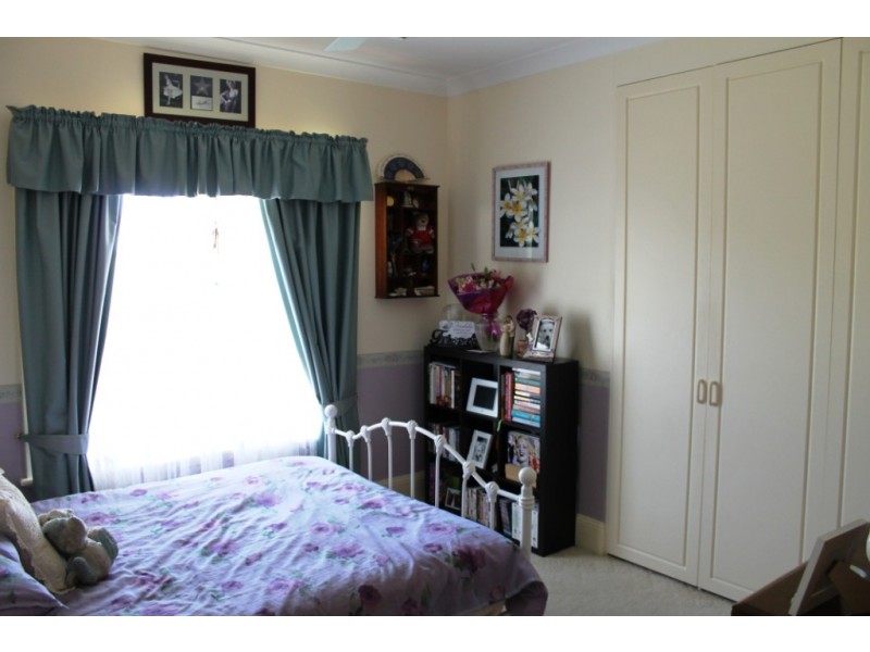 117b Moore Street, Inverell NSW 2360
