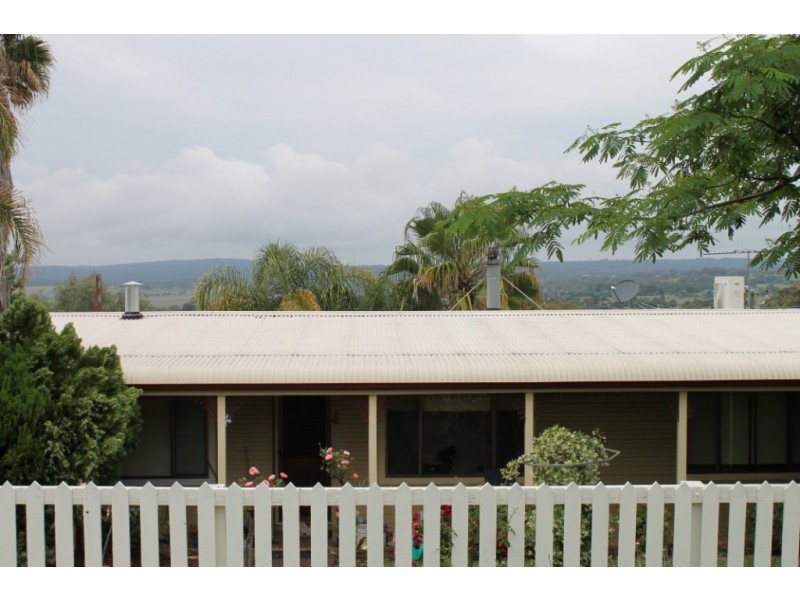 28 Lewin Street, Inverell NSW 2360