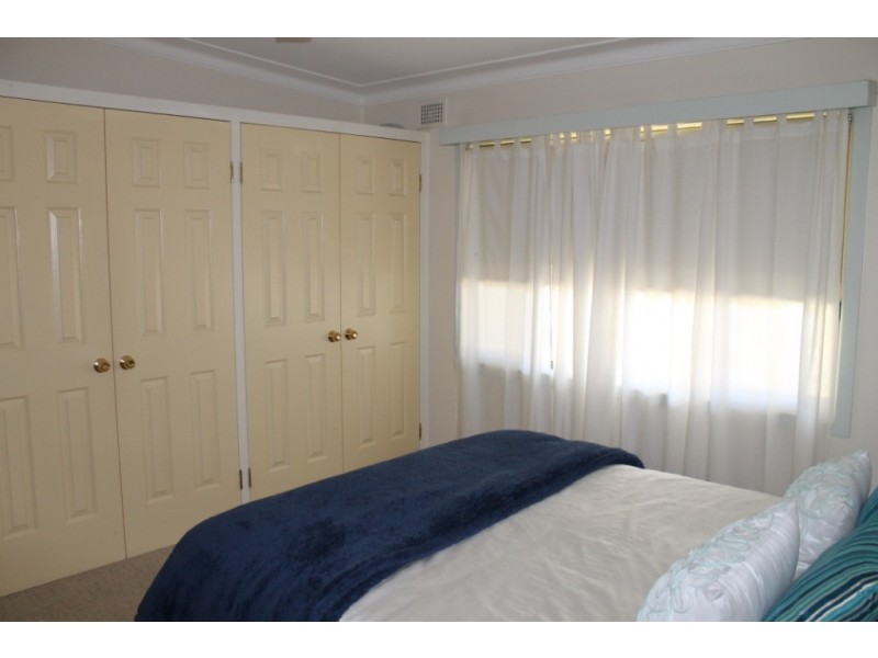 28 Lewin Street, Inverell NSW 2360