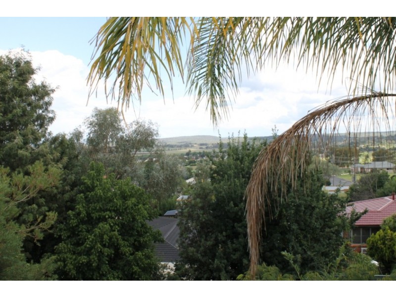 28 Lewin Street, Inverell NSW 2360