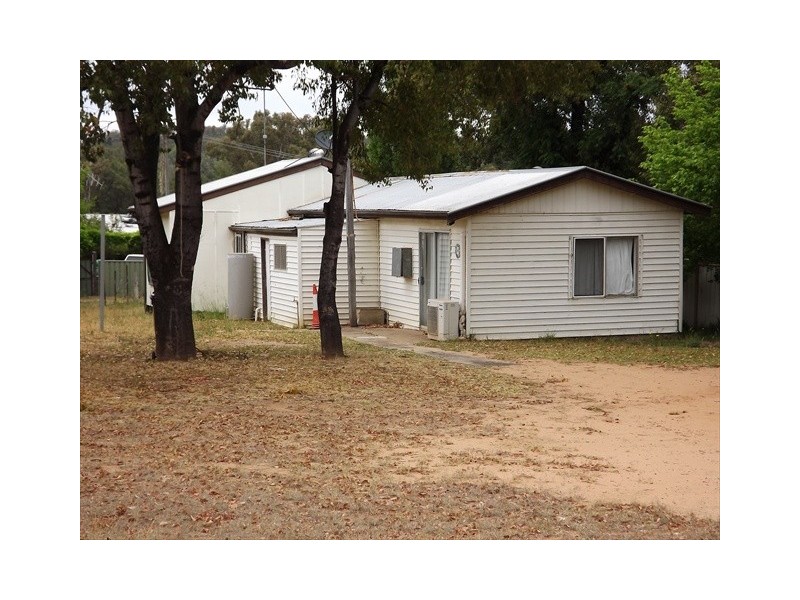8 White St, Coonabarabran NSW 2357