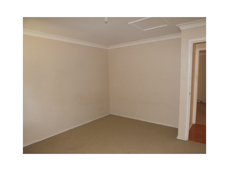 8 White St, Coonabarabran NSW 2357