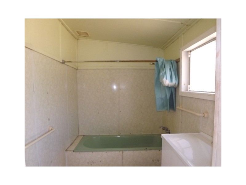 8 White St, Coonabarabran NSW 2357