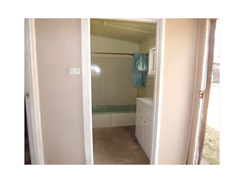 8 White St, Coonabarabran NSW 2357