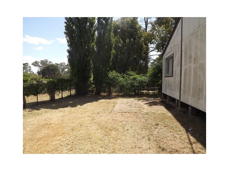 8 White St, Coonabarabran NSW 2357