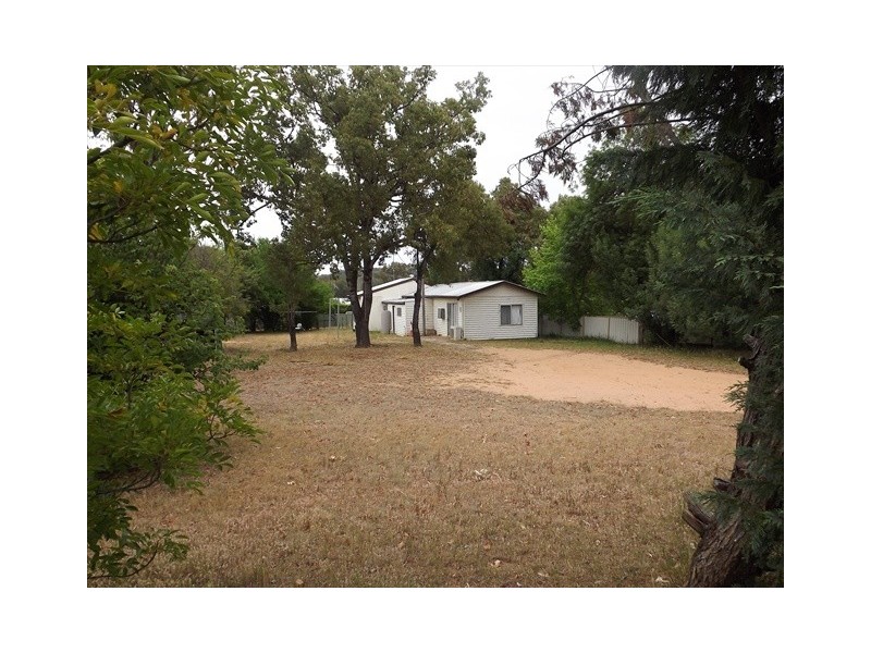 8 White St, Coonabarabran NSW 2357