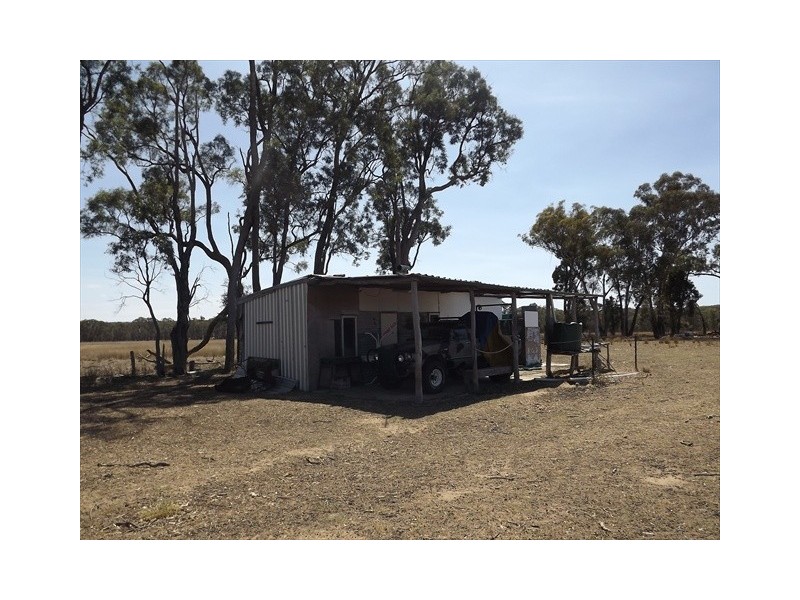 “Iandra” Brookes Road, Binnaway NSW 2395