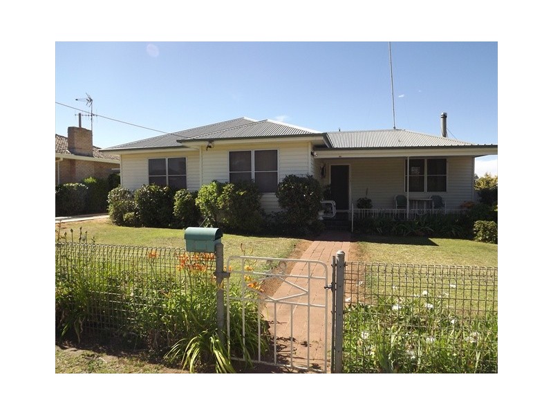 39 Edwards, Coonabarabran NSW 2357
