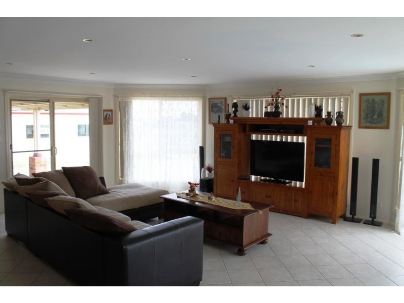 126 Short Street, Inverell NSW 2360