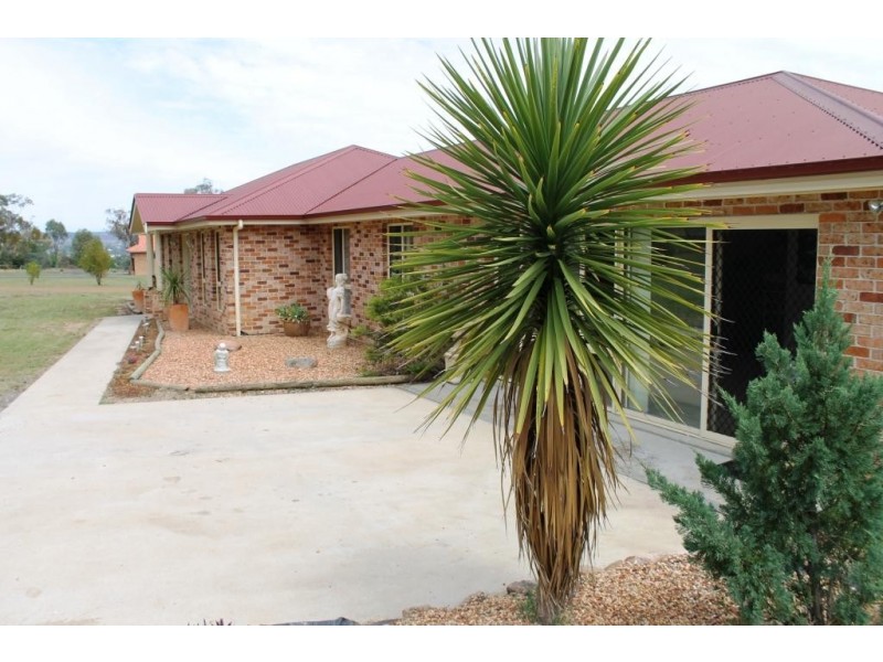 126 Short Street, Inverell NSW 2360