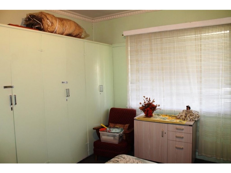 27 May Street, Inverell NSW 2360