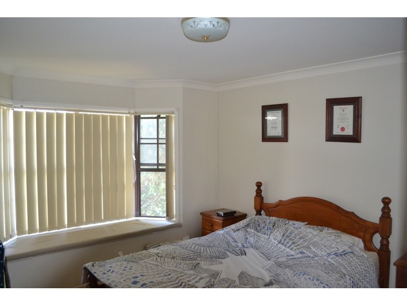 37 Lauder Street, Inverell NSW 2360