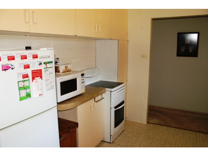 37 Lauder Street, Inverell NSW 2360