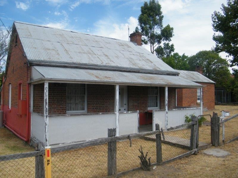 20 Lennox Street, Quirindi NSW 2343