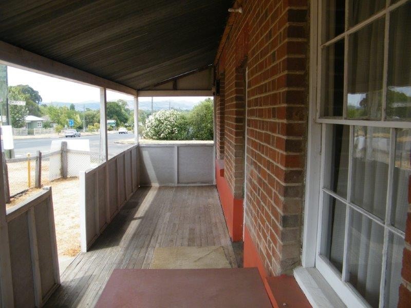 20 Lennox Street, Quirindi NSW 2343
