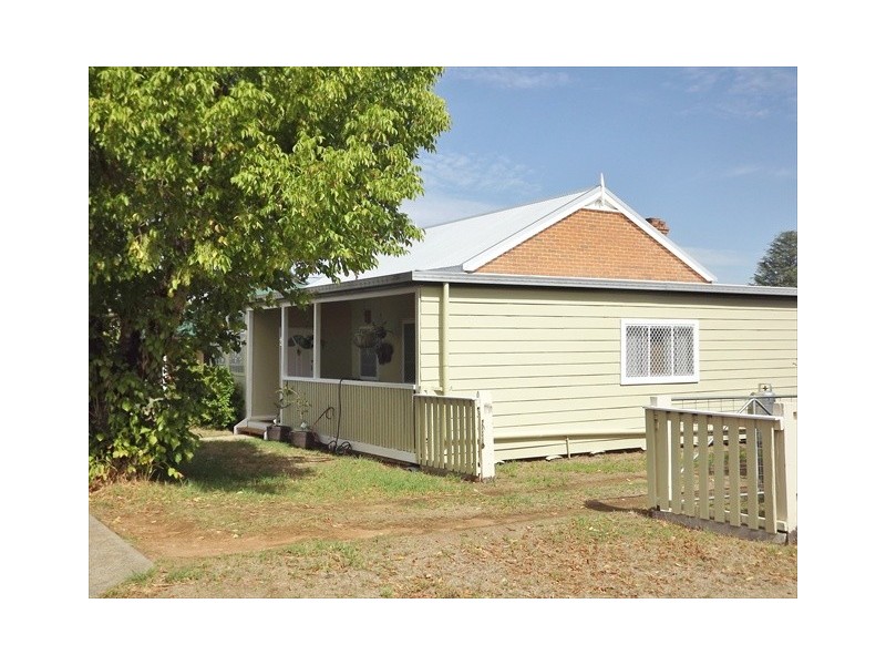 53 Timor St, Coonabarabran NSW 2357