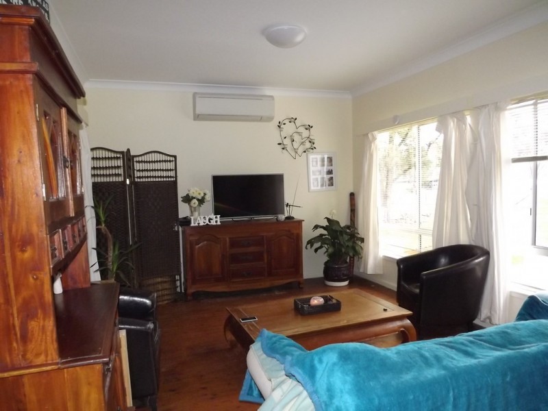 11-13 Reservoir St, Coonabarabran NSW 2357