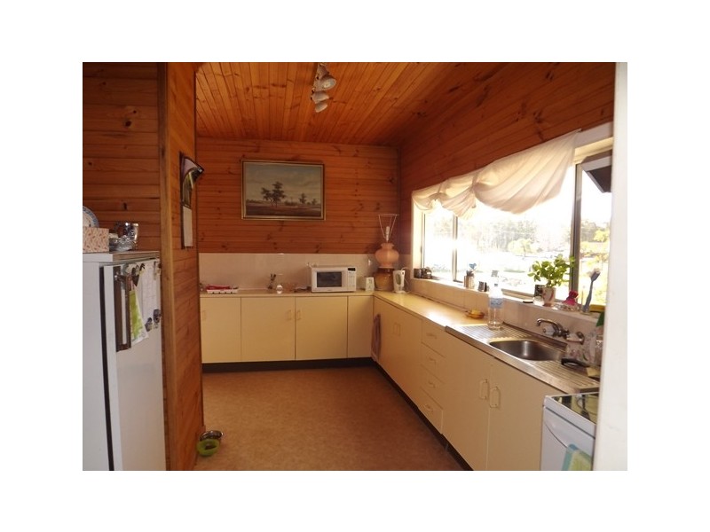 11-13 Reservoir St, Coonabarabran NSW 2357