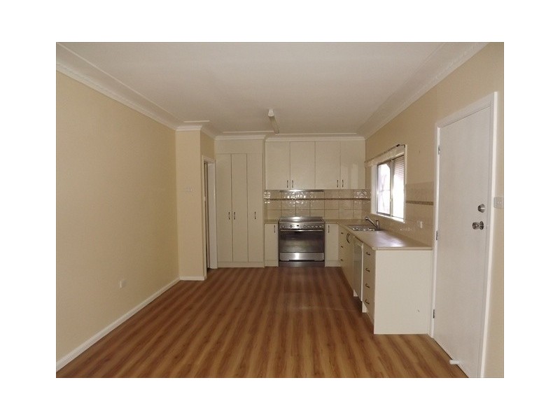 38 Knight St, Coonabarabran NSW 2357