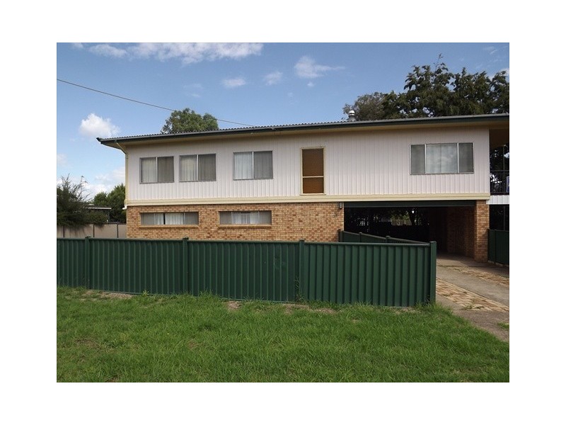 38 Knight St, Coonabarabran NSW 2357