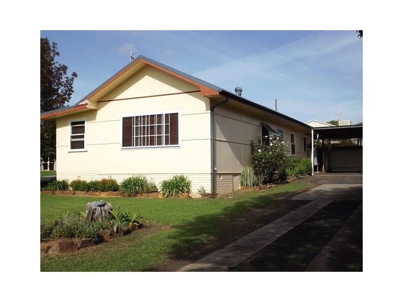 8 Namoi St, Coonabarabran NSW 2357