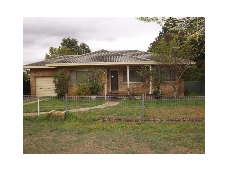 17 Cassilis St, Coonabarabran NSW 2357