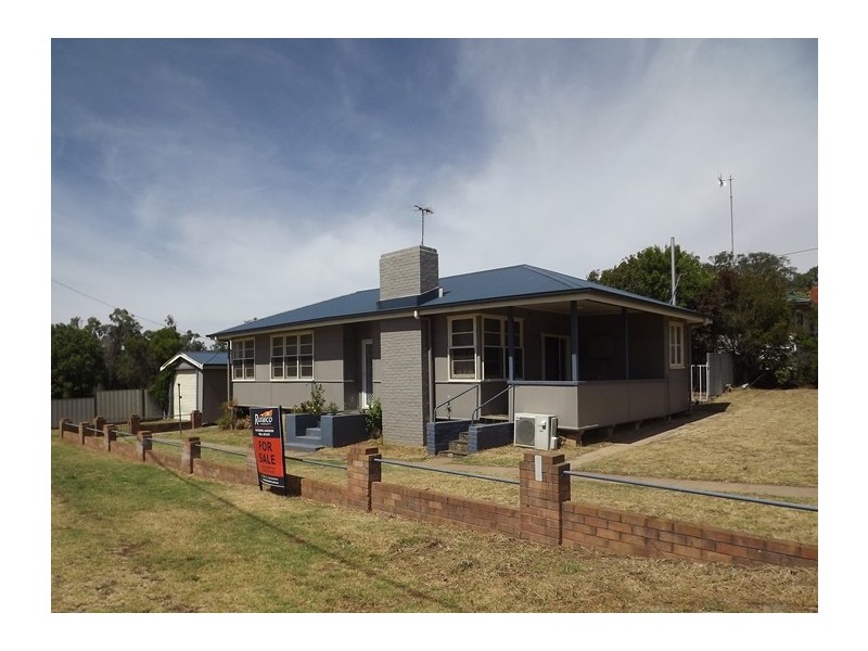 2 Clarke St, Coonabarabran NSW 2357