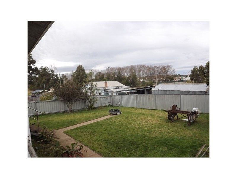 6 Clarke St, Coonabarabran NSW 2357