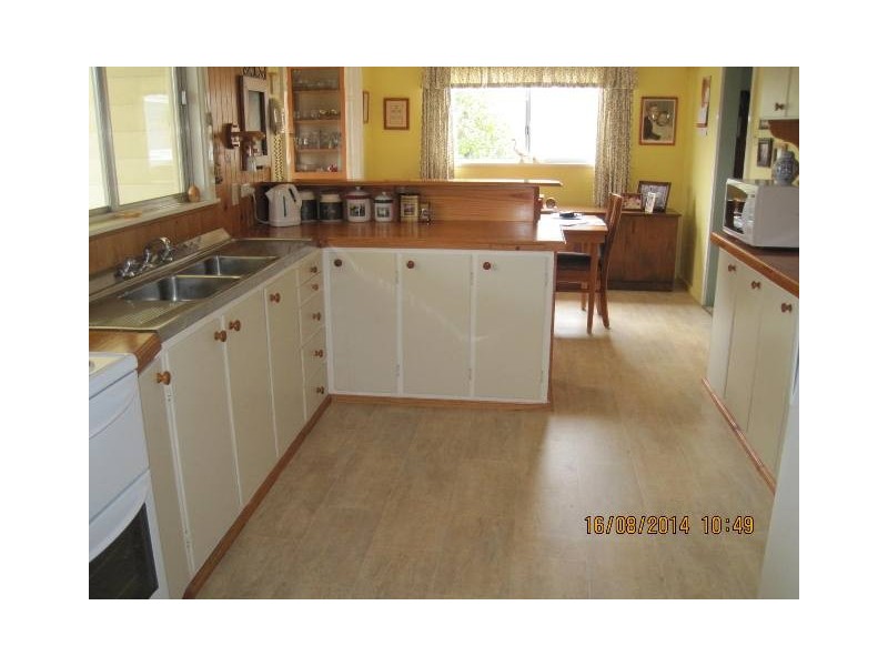 16 Knight Street, Coonabarabran NSW 2357