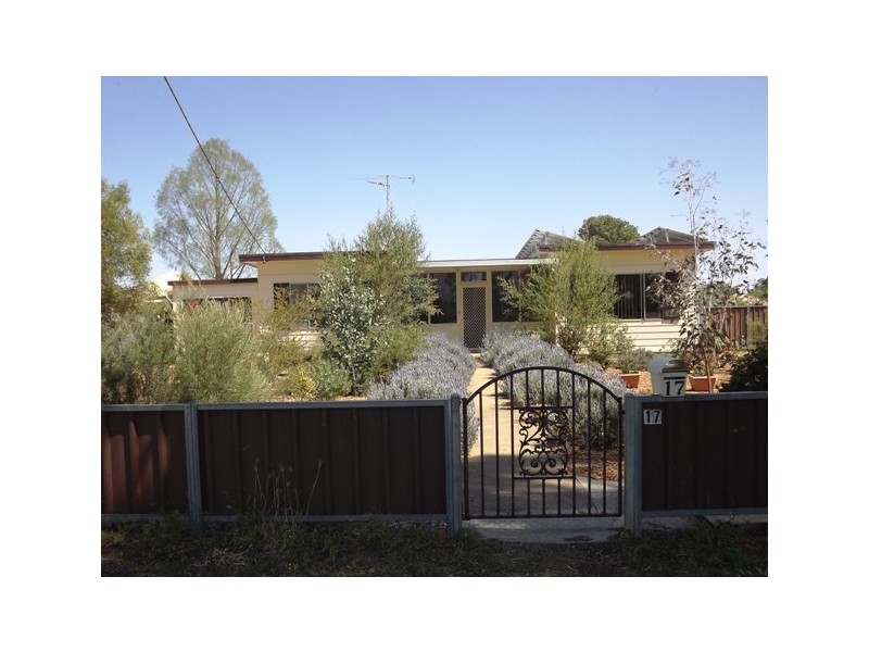 17 Narren St, Baradine NSW 2396
