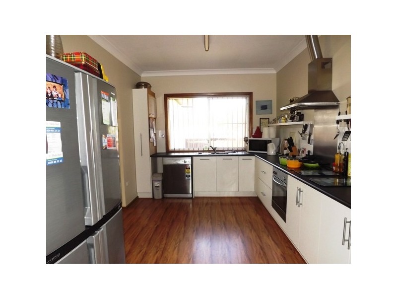 17 Narren St, Baradine NSW 2396