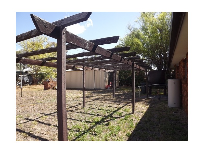 2 Hill St, Coonabarabran NSW 2357