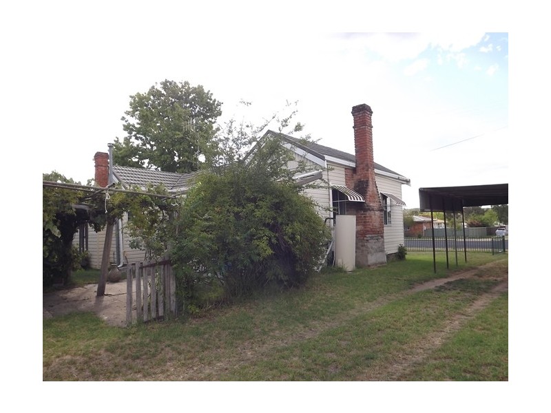 118 Dalgarno St, Coonabarabran NSW 2357