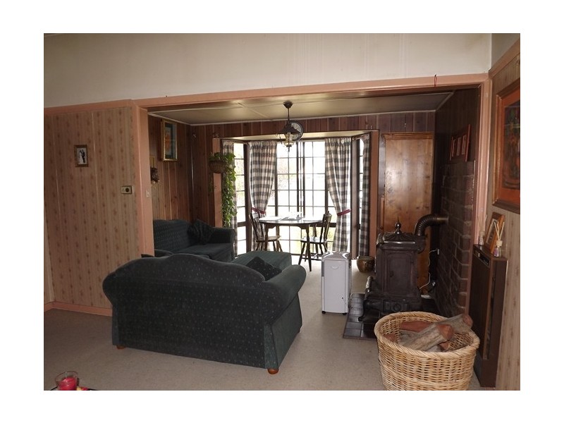 22 Camp St, Coonabarabran NSW 2357