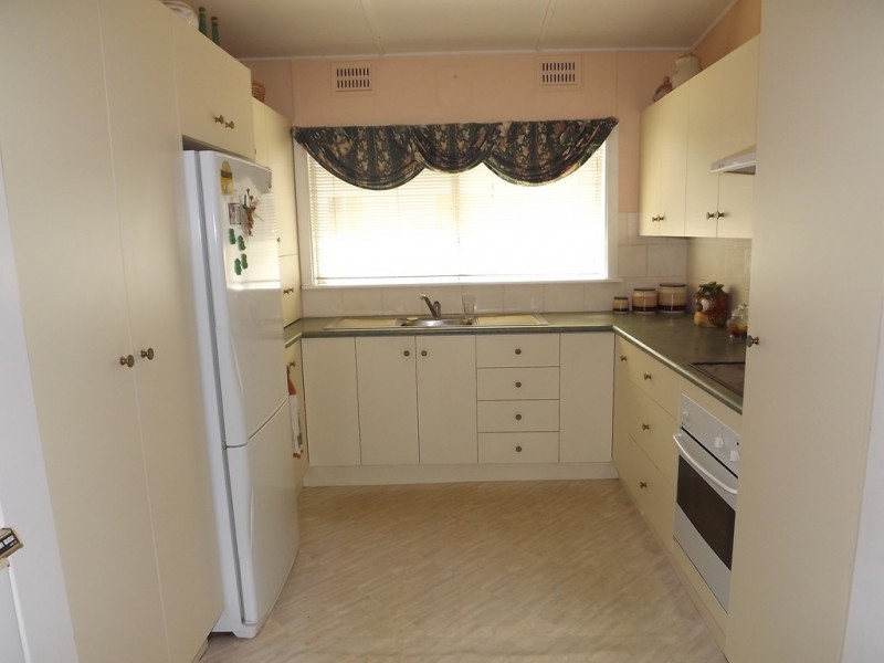 15 Gordon St, Coonabarabran NSW 2357