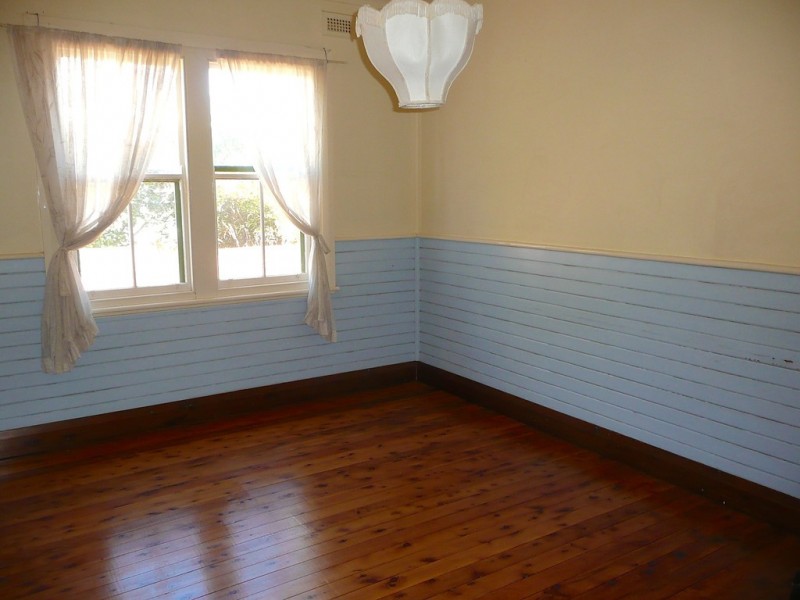 75 Dalgarno St, Coonabarabran NSW 2357