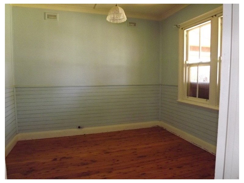 75 Dalgarno St, Coonabarabran NSW 2357