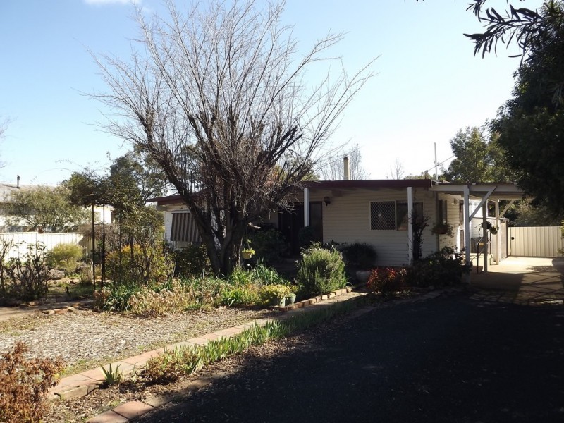 121 Cassilis St, Coonabarabran NSW 2357