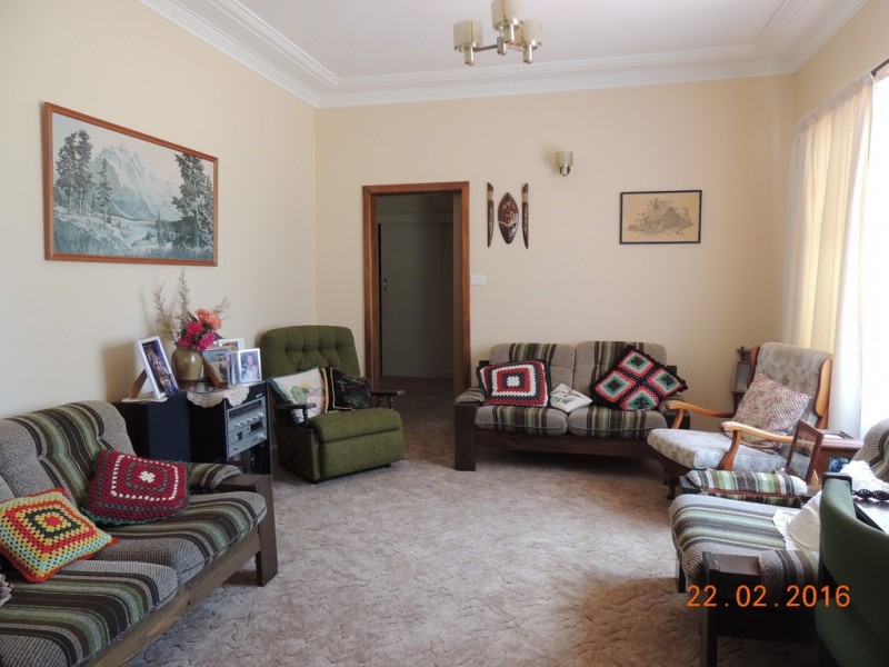 70 Edwards St, Coonabarabran NSW 2357