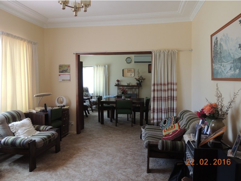 70 Edwards St, Coonabarabran NSW 2357