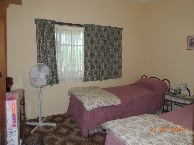 70 Edwards St, Coonabarabran NSW 2357