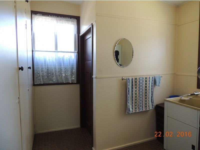 70 Edwards St, Coonabarabran NSW 2357