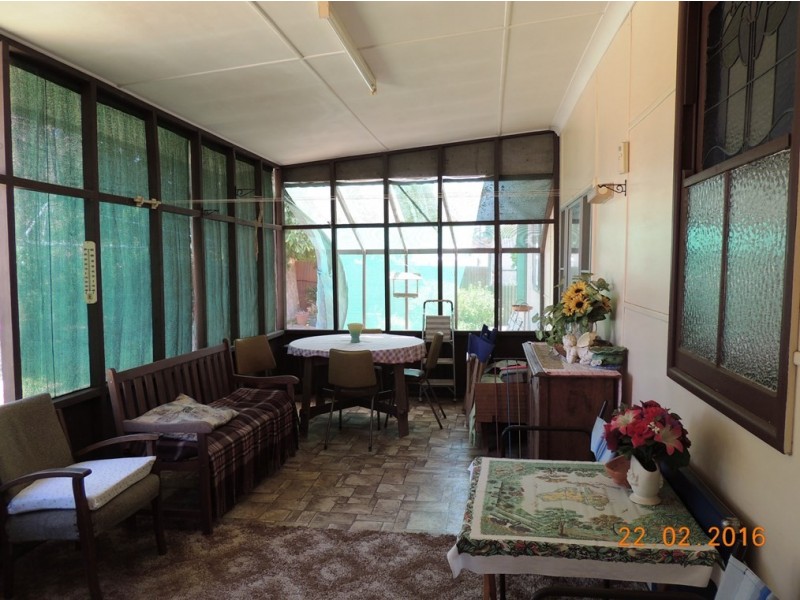 70 Edwards St, Coonabarabran NSW 2357