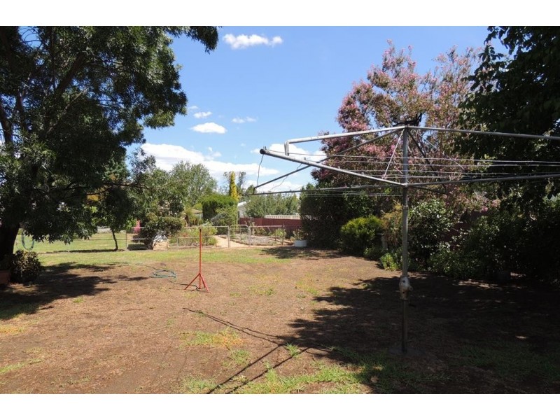 70 Edwards St, Coonabarabran NSW 2357
