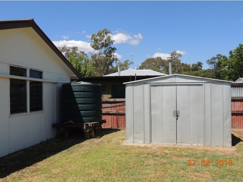 70 Edwards St, Coonabarabran NSW 2357