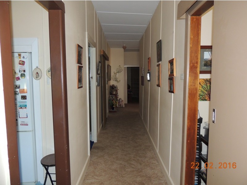 70 Edwards St, Coonabarabran NSW 2357