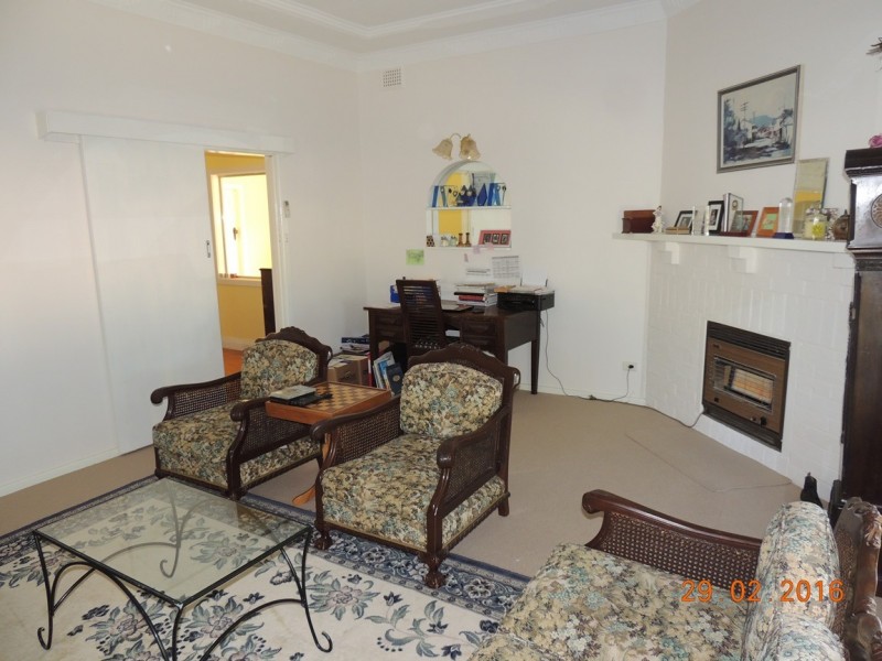 37 Knight St, Coonabarabran NSW 2357